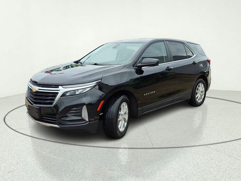 Used 2023 Chevrolet Equinox LT FWD image 2