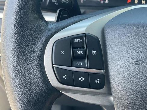 Certified 2021 Ford Explorer XLT w/ Equipment Group 202A AWD/4WD image 10
