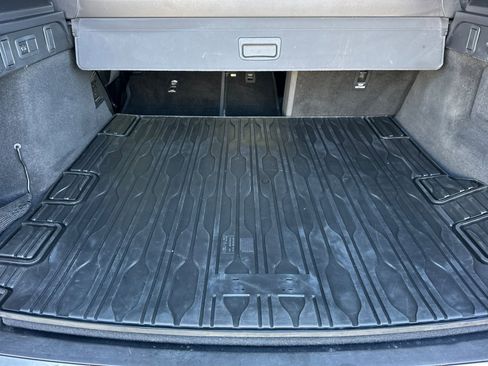 Used 2021 Land Rover Range Rover Velar R-Dynamic HSE image 14