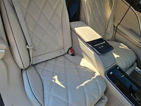 Certified 2024 Mercedes-Benz Maybach S 580 4MATIC image 22