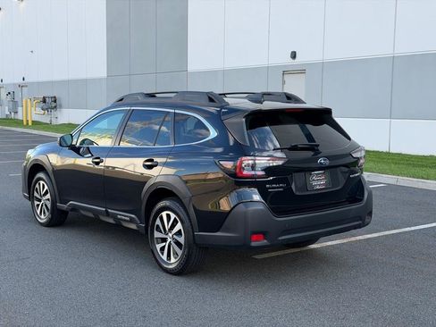 Used 2023 Subaru Outback Premium AWD/4WD image 8