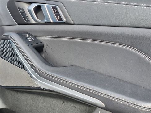 Used 2020 BMW X5 M50i w/ Parking Assistance Package image 21