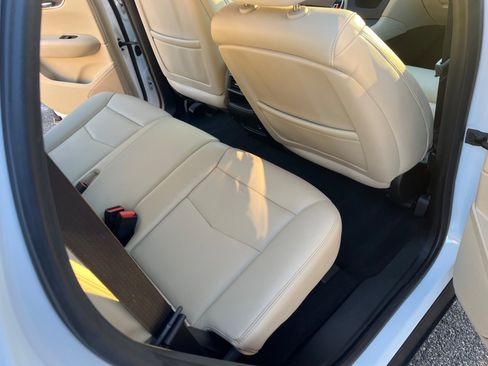 Used 2019 Cadillac XT5 AWD image 15