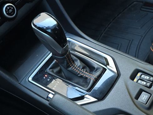 Used 2020 Subaru Crosstrek 2.0i Limited w/ Moonroof Package w/Navigation image 24