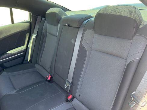 Used 2022 Dodge Charger SXT RWD image 16