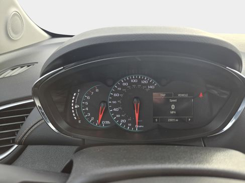 Used 2018 Chevrolet Trax LS image 16