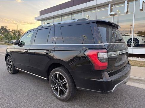 Used 2021 Ford Expedition Limited image 3