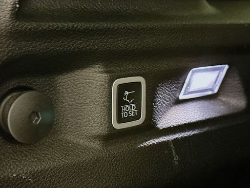 Used 2022 Jeep Grand Cherokee L Limited image 33