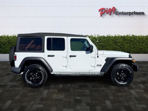 Used 2021 Jeep Wrangler Unlimited Sport image 10