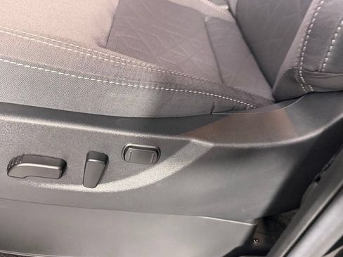 Used 2025 Nissan Frontier SV w/ SV Convenience Package RWD image 22