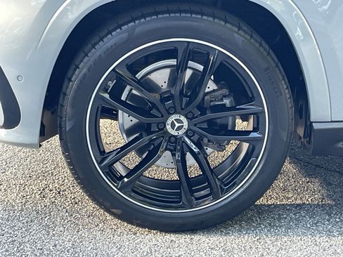 Used 2025 Mercedes-Benz GLS 450 4MATIC image 26