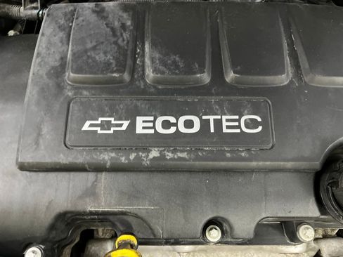 Used 2014 Chevrolet Cruze LT w/ Technology Package image 10