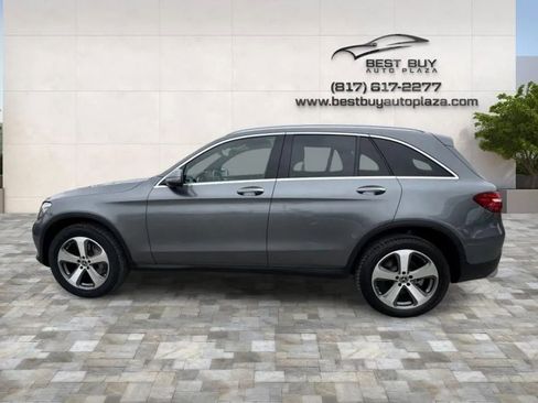 Used 2019 Mercedes-Benz GLC 300 4MATIC w/ Multimedia Package image 7
