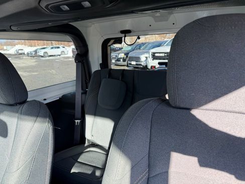 Used 2025 Jeep Wrangler Sport image 11