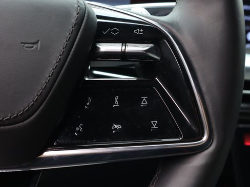 Used 2025 Cadillac Escalade V w/ LPO, ONYX Package image 23