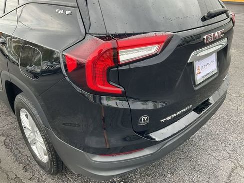 Used 2024 GMC Terrain SLE AWD/4WD image 28