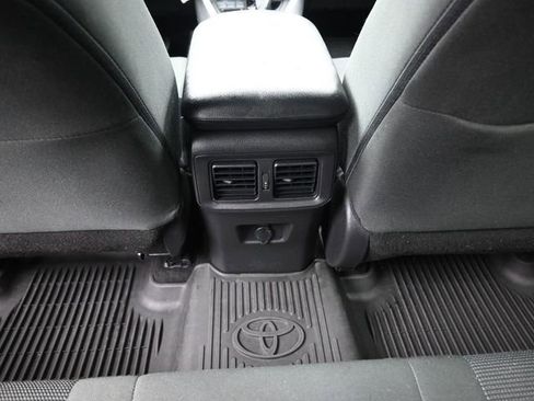 Used 2023 Toyota RAV4 LE image 22