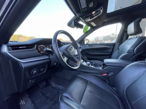 Used 2021 Jeep Grand Cherokee L Overland w/ Luxury Tech Group IV image 11