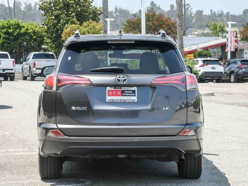 Used 2017 Toyota RAV4 LE w/ Carpet Mat Package FWD image 8