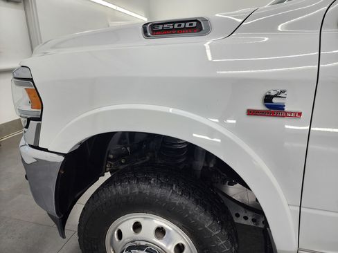 Used 2021 RAM 3500 Laramie image 39