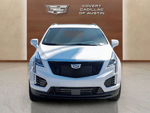 New 2026 Cadillac XT5 Sportv w/ LPO, Onyx Lite Package image 4