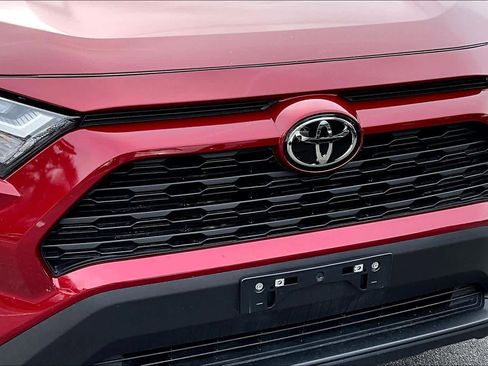 Certified 2025 Toyota RAV4 LE image 29