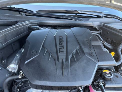 Used 2024 Genesis G70 2.5T w/ Sport Prestige Package image 17