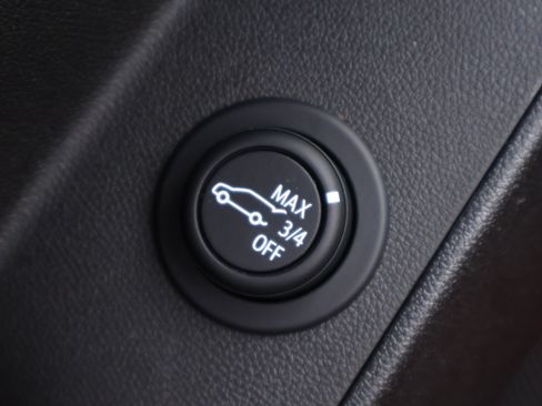 Used 2024 Chevrolet Equinox RS w/ RS Leather Package image 10