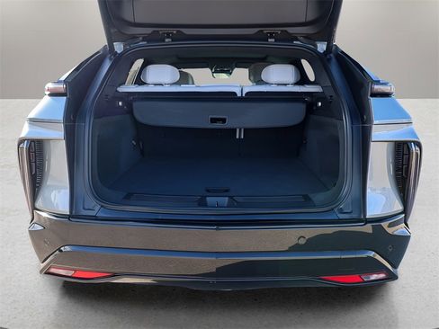 Used 2024 Cadillac Lyriq Sport image 34
