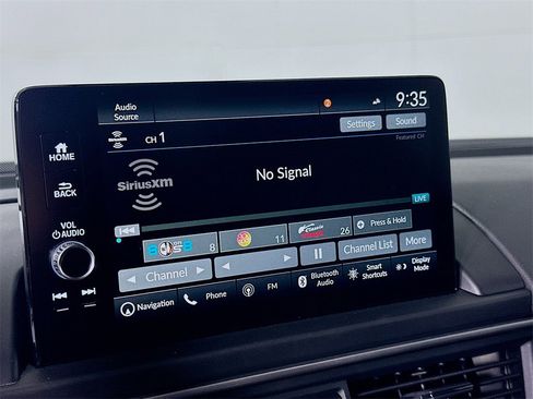 Used 2025 Honda Pilot Touring image 31