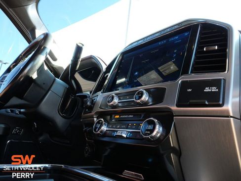 Used 2022 Ford F250 Platinum w/ FX4 Off-Road Package image 18
