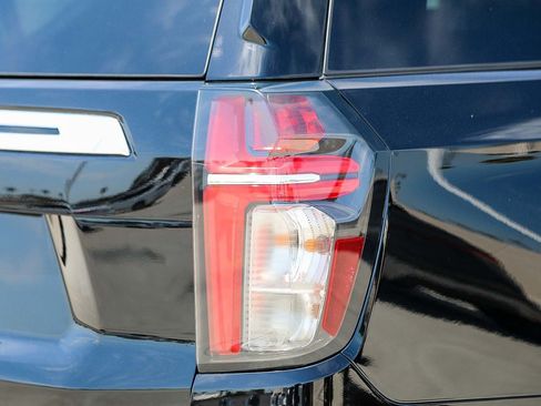 Used 2023 Chevrolet Tahoe LT w/ Luxury Package RWD image 9