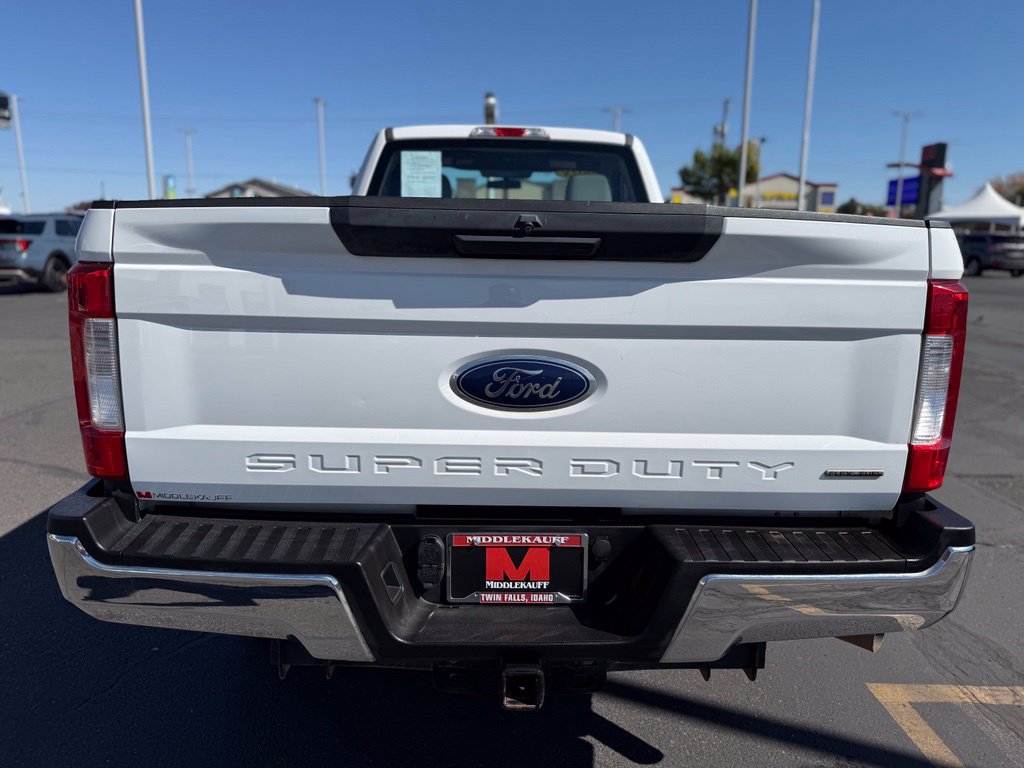 Used 2018 Ford F250 XL w/ Power Equipment Group AWD/4WD image 5