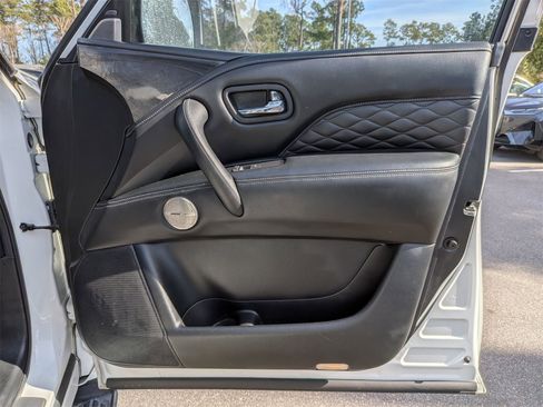 Used 2021 INFINITI QX80 Sensory w/ All-Season Package image 40