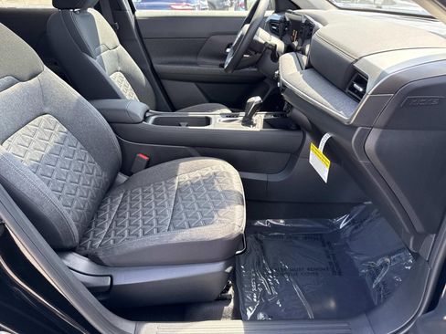 New 2026 Nissan Kicks SV w/ SV Premium Package AWD/4WD image 25