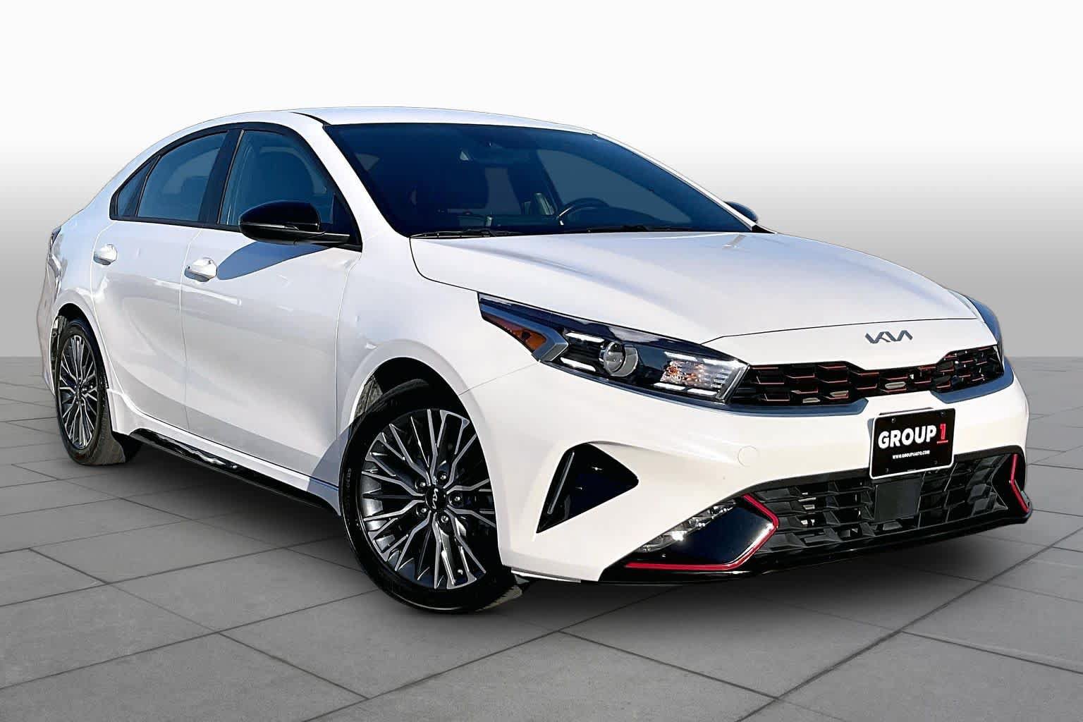 Used 2024 Kia Forte GT-Line FWD image 3