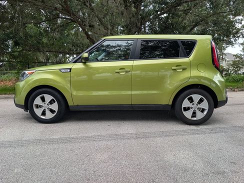 Used 2015 Kia Soul FWD image 4