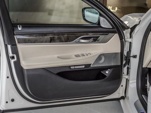Used 2018 BMW 740i xDrive AWD/4WD image 48