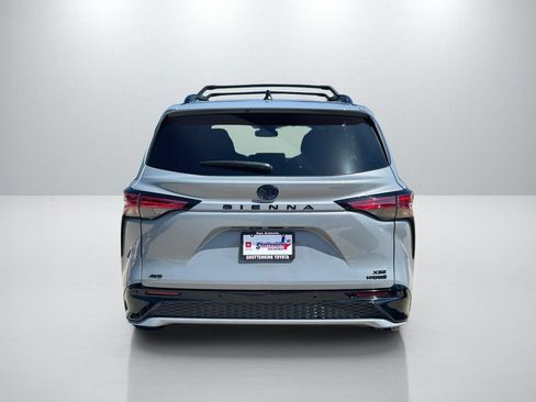 Used 2024 Toyota Sienna XSE w/ XSE Premium Package AWD/4WD image 6