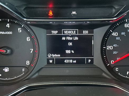 Used 2023 Chevrolet TrailBlazer LT FWD image 33