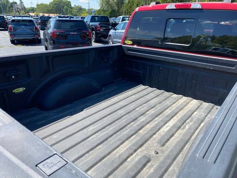Used 2023 Ford F150 Lariat w/ FX4 Off-Road Package AWD/4WD image 4