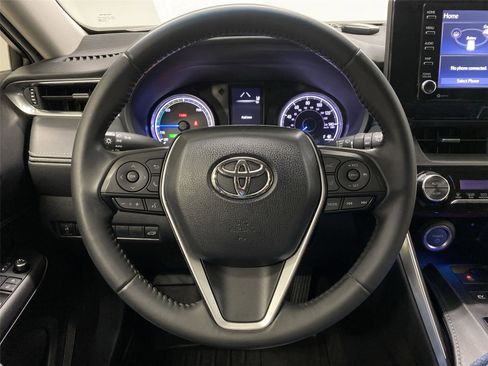 Used 2021 Toyota Venza LE w/ Carpet Mat Package (TMS) AWD/4WD image 15