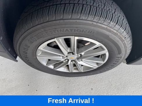 Used 2023 Chevrolet Traverse LT FWD image 22
