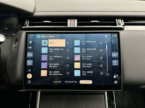 Certified 2026 Land Rover Range Rover Velar Dynamic SE AWD/4WD image 27