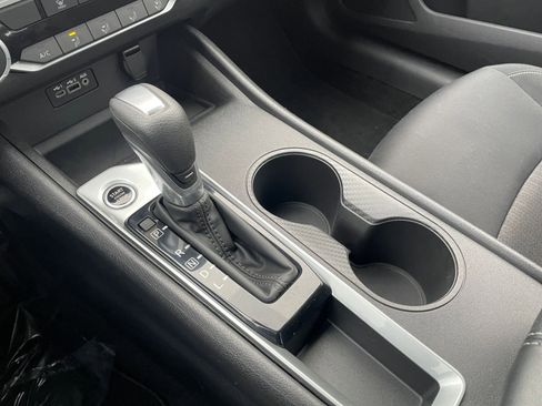 Used 2025 Nissan Altima 2.5 SV image 40