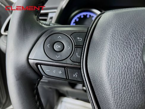 Used 2022 Toyota Camry SE FWD image 15