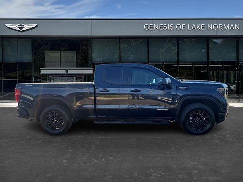 Used 2022 GMC Sierra 1500 Elevation w/ Preferred Package image 3