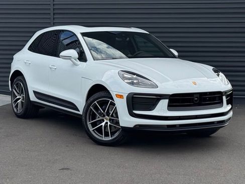 New 2026 Porsche Macan image 9