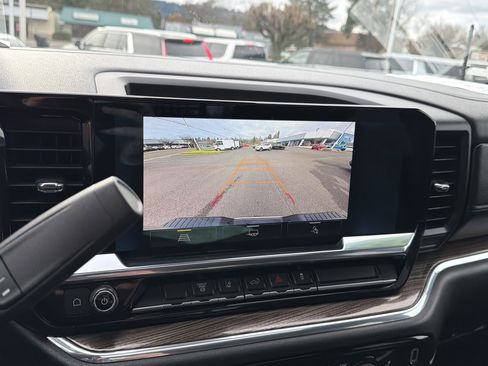 Used 2024 Chevrolet Silverado 3500 LT w/ Convenience Package image 23