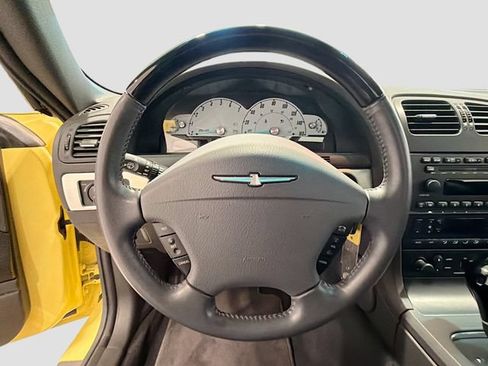Used 2002 Ford Thunderbird RWD image 9